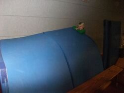 Meine Schlafhütte mit bequemen Bett! Leider ist die Bude in der Nacht zusammengekracht!